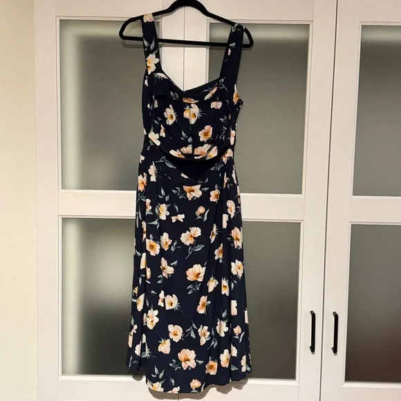 Reformation Lanai Midi Dress - NWOT - Picture 4 of 11